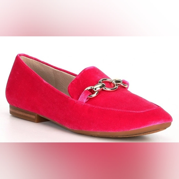 NEW Gianni Bini MacenTwo Bit Buckle Velvet Flat Loafers Barbie PinkSZ 5.5 - Picture 1 of 14